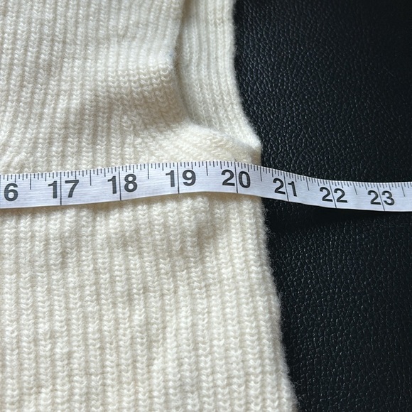 Anthropologie Cream Sleeveless Sweater Top - Picture 10 of 11